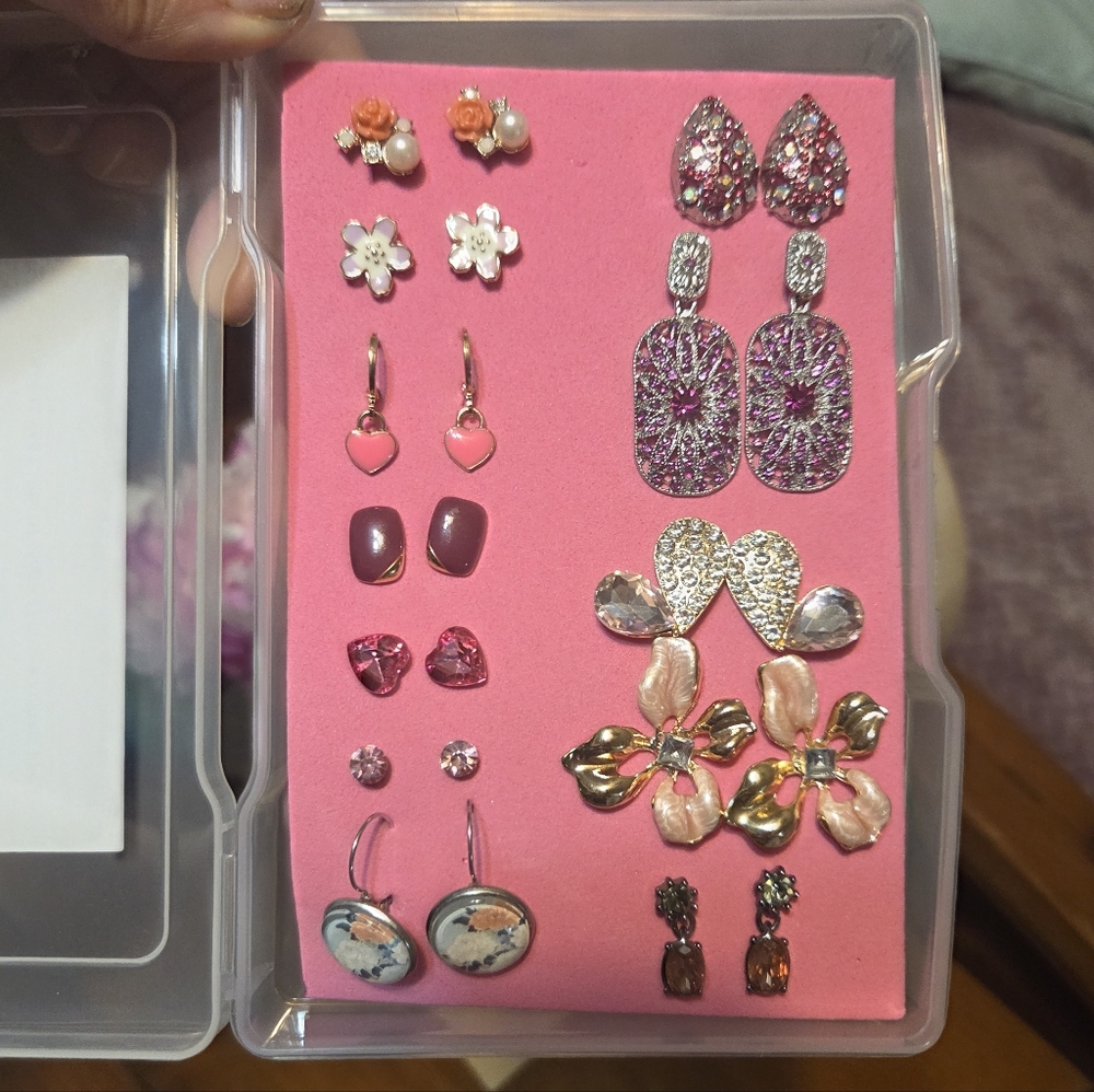 Earrings Bundle Lot Set of 12 in Pink Shades - Picture 4 of 5